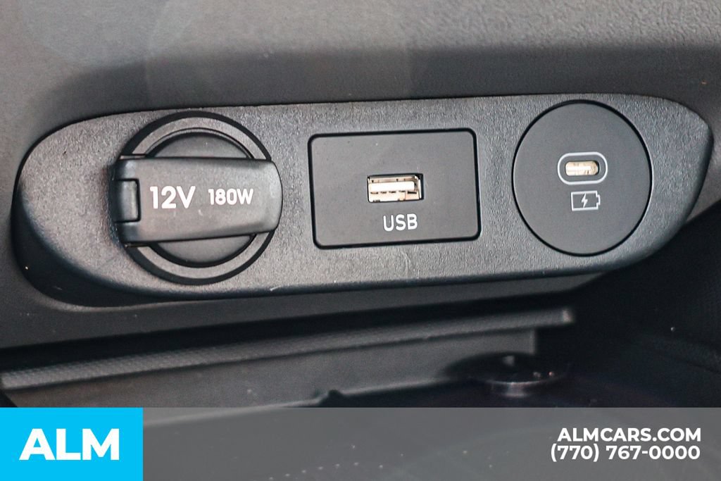 Used 2025 Hyundai Elantra Sport FWD image 39