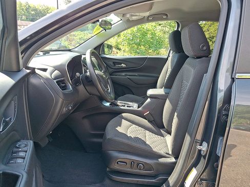 Used 2021 Chevrolet Equinox LT FWD image 11