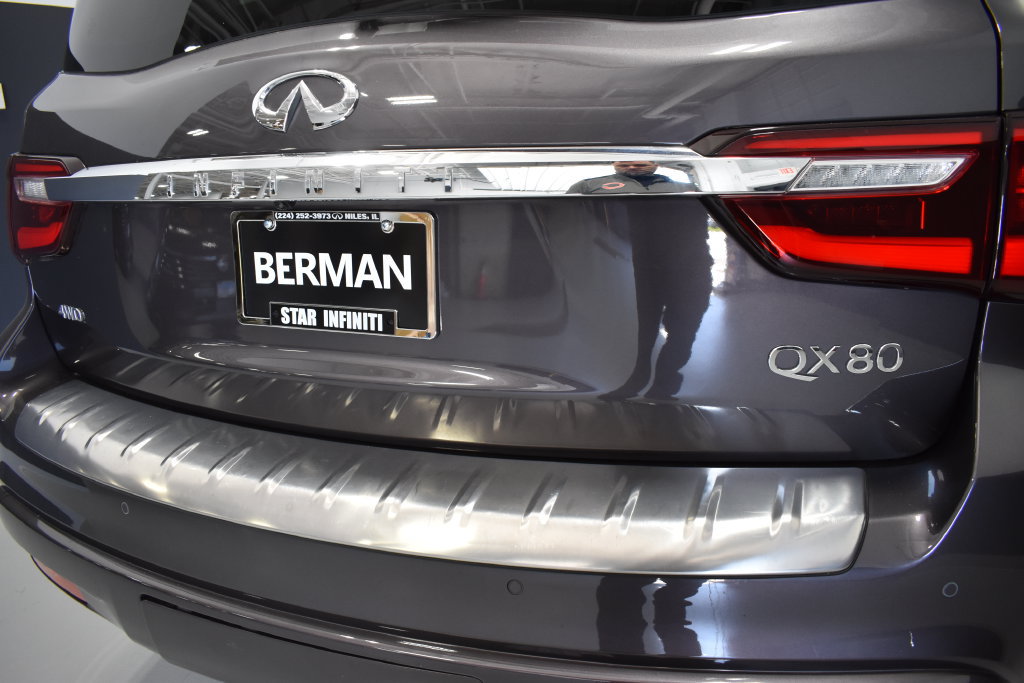 Used 2023 INFINITI QX80 Sensory w/ Cargo Package AWD/4WD image 12