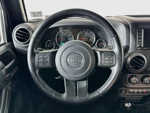 Used 2018 Jeep Wrangler Unlimited Sport S AWD/4WD image 16