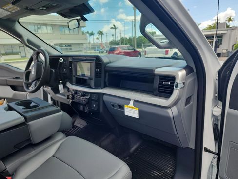 New 2025 Ford F350 XL w/ XL Chrome Package image 24