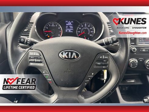 Used 2016 Kia Forte Koup EX image 19
