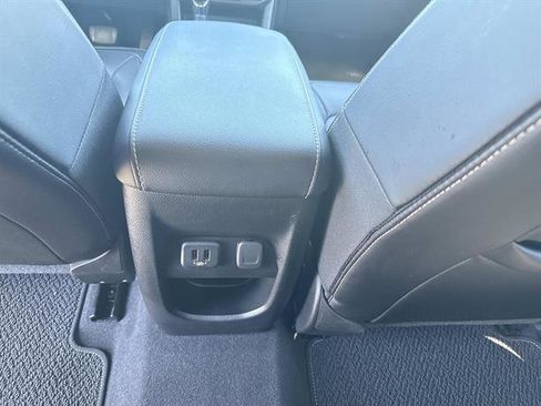 Used 2022 GMC Canyon Denali image 13