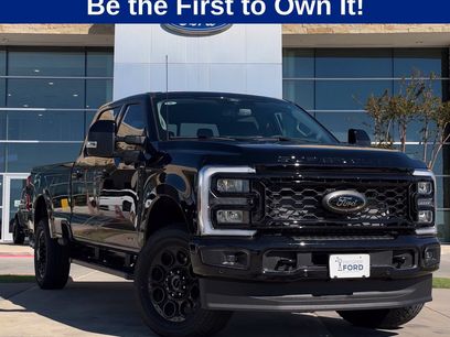New 2026 Ford F350 Lariat w/ Black Appearance Package