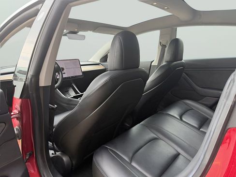 Used 2019 Tesla Model 3 Standard Range Plus RWD image 17