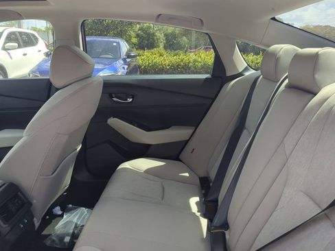 New 2025 Honda Accord SE image 12