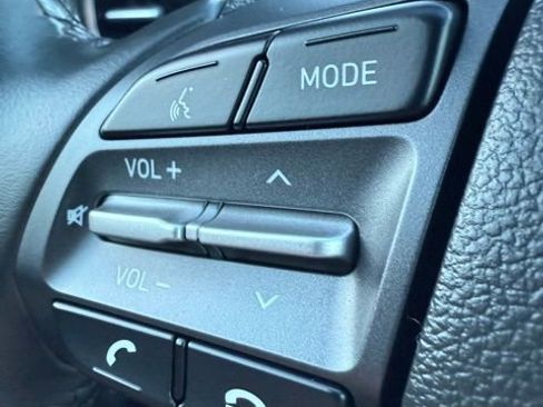 Used 2021 Hyundai Kona Night image 30