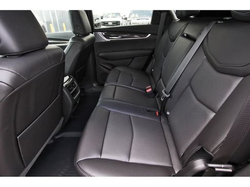 New 2026 Cadillac XT5 Sportv w/ LPO, Onyx Lite Package AWD/4WD image 7