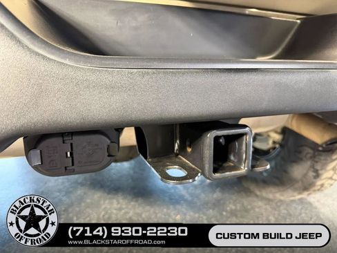 Used 2022 Jeep Wrangler Unlimited Rubicon 4xe w/ Steel Bumper Group AWD/4WD image 13