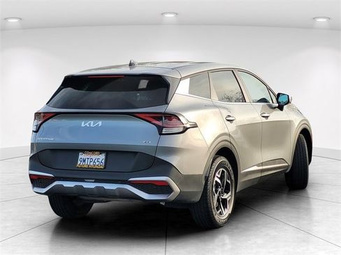 Used 2024 Kia Sportage LX image 6