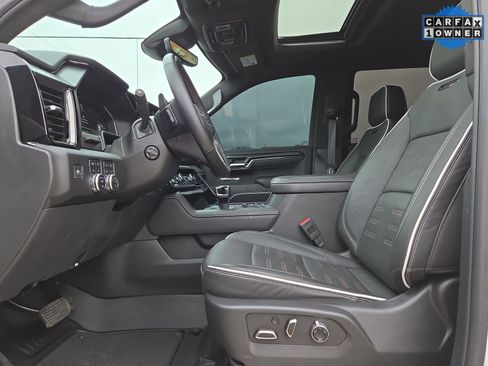 Used 2025 GMC Sierra 1500 AT4X image 16