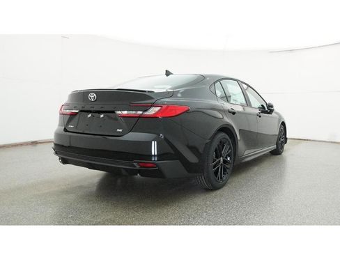 New 2026 Toyota Camry SE image 24