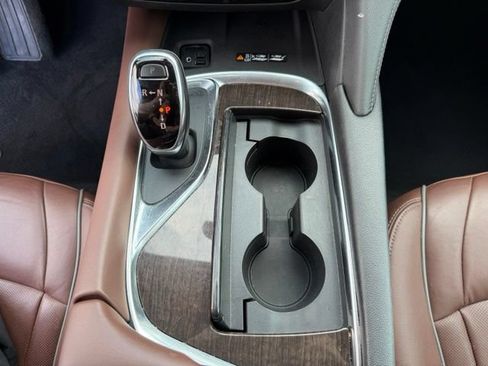 Used 2021 Buick Enclave Avenir w/ Avenir Technology Package FWD image 21