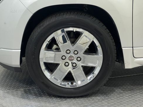 Used 2015 GMC Acadia Denali image 37