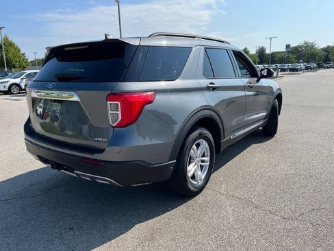 Used 2023 Ford Explorer XLT w/ Equipment Group 202A image 4