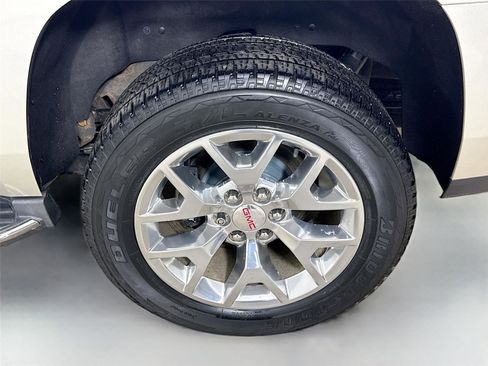 Used 2016 GMC Yukon SLT w/ Open Road Package image 32