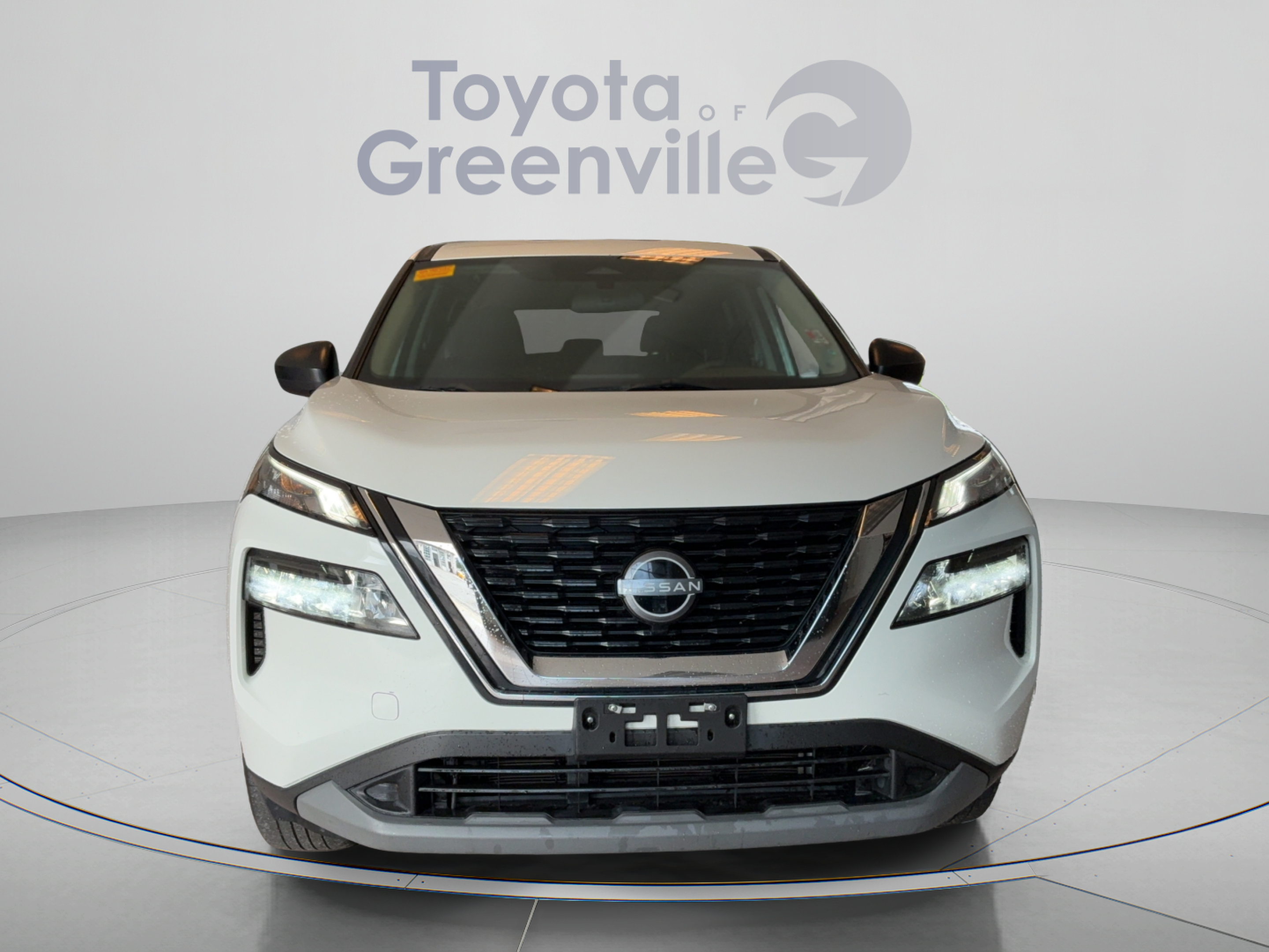 Used 2023 Nissan Rogue S AWD/4WD image 9