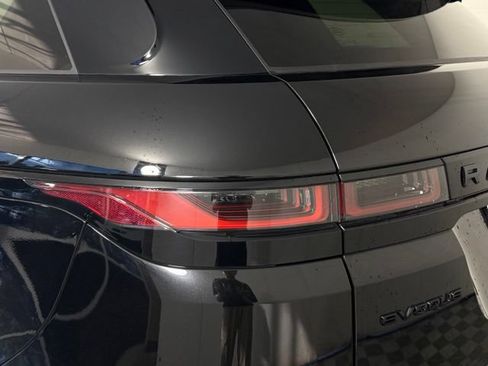 Used 2023 Land Rover Range Rover Evoque R-Dynamic SE AWD/4WD image 13