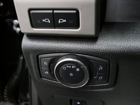 Used 2020 Ford F350 Lariat image 27