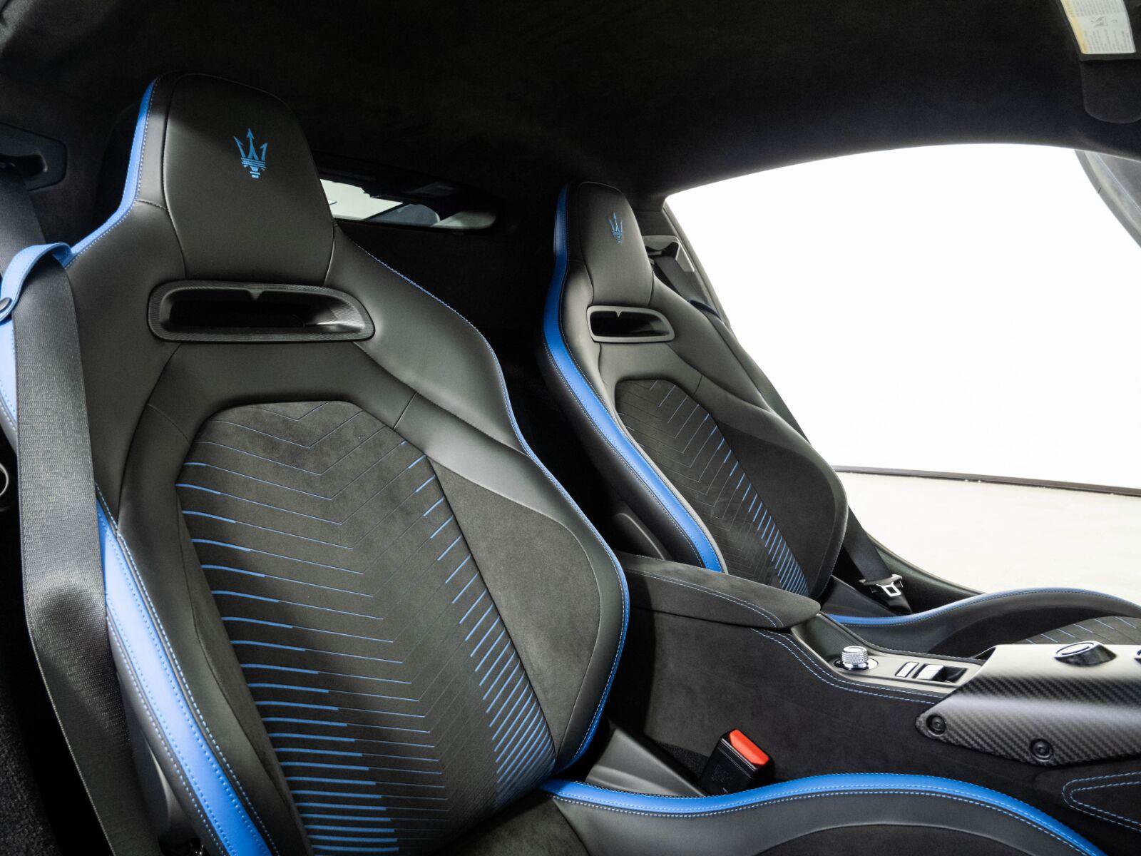 Used 2022 Maserati MC20 Coupe RWD image 17