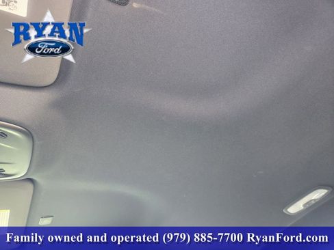 Used 2025 Chevrolet Colorado ZR2 w/ Technology Package AWD/4WD image 18