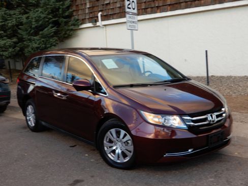 Used 2017 Honda Odyssey EX-L image 2