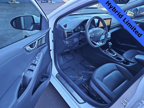 Used 2020 Hyundai Ioniq Limited image 10