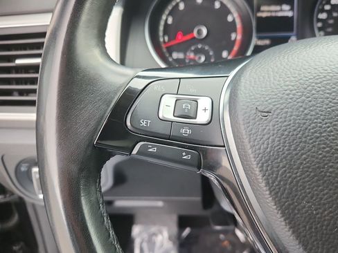 Used 2019 Volkswagen Atlas SE w/ Towing Package image 25