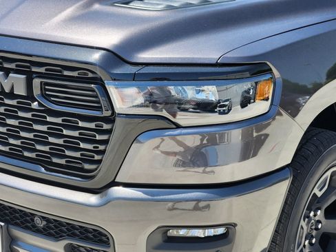New 2026 RAM 1500 Express AWD/4WD image 9