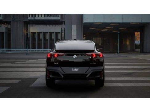 New 2026 BMW X2 xDrive28i image 5