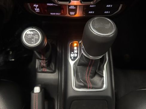 Used 2022 Jeep Wrangler Unlimited Rubicon image 45