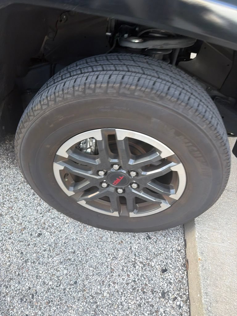 Used 2025 Toyota Tacoma TRD Sport RWD image 7