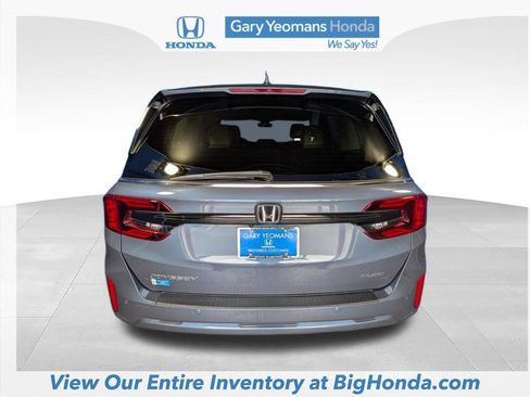 Certified 2025 Honda Odyssey Elite image 8
