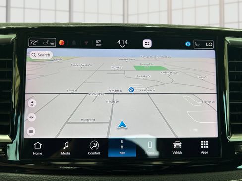 Used 2023 Chrysler Pacifica Limited FWD image 31