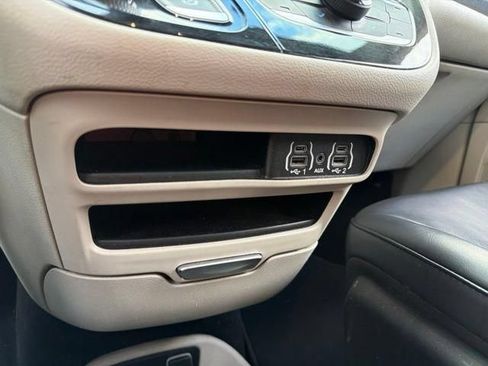 Used 2021 Chrysler Voyager Lxi FWD image 37