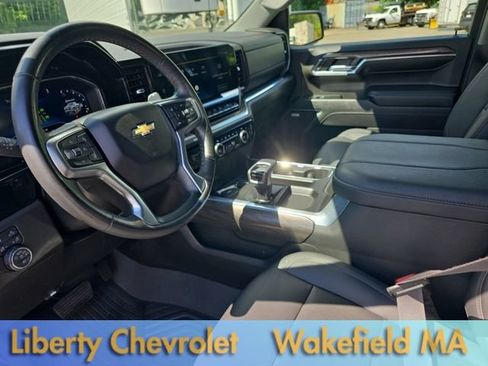Used 2024 Chevrolet Silverado 1500 LTZ AWD/4WD image 15