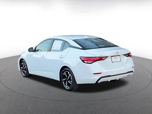Used 2025 Nissan Sentra SV image 11