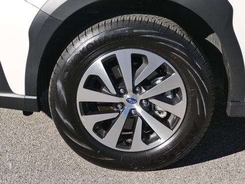 Certified 2025 Subaru Outback Premium image 10