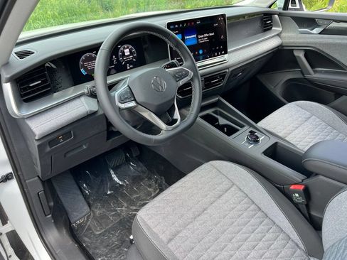 New 2026 Volkswagen Tiguan S FWD image 14