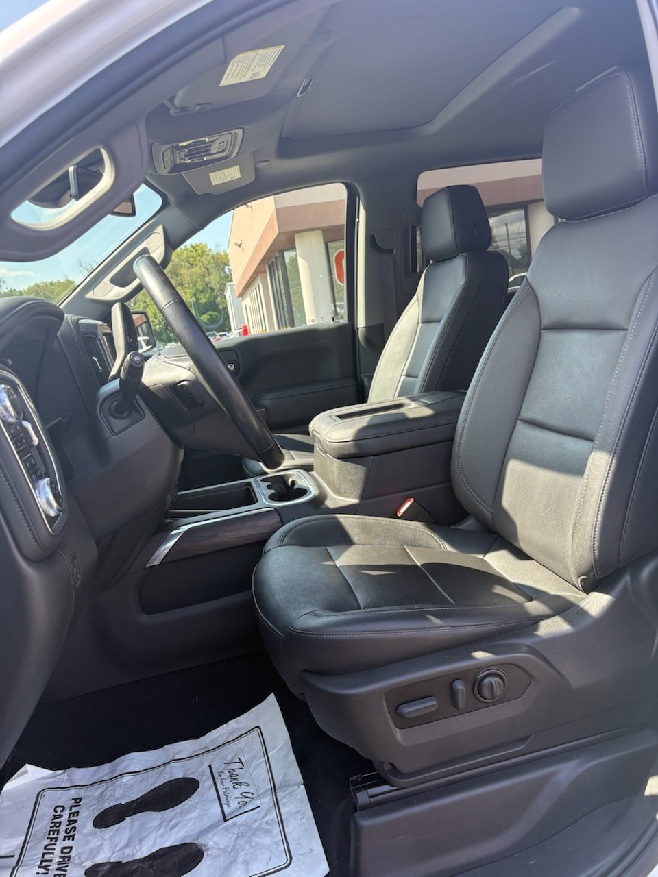 Used 2022 GMC Sierra 1500 SLT w/ SLT Premium Plus Package AWD/4WD image 12