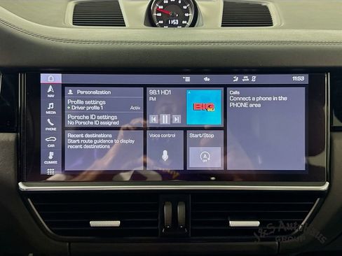 Used 2020 Porsche Cayenne Turbo w/ Assistance Package image 17