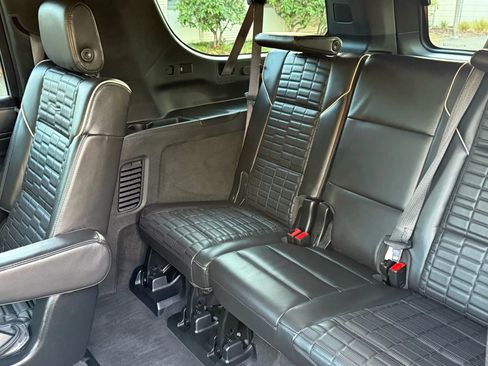 Used 2024 Cadillac Escalade ESV Sport Platinum w/ LPO, ONYX Package image 25