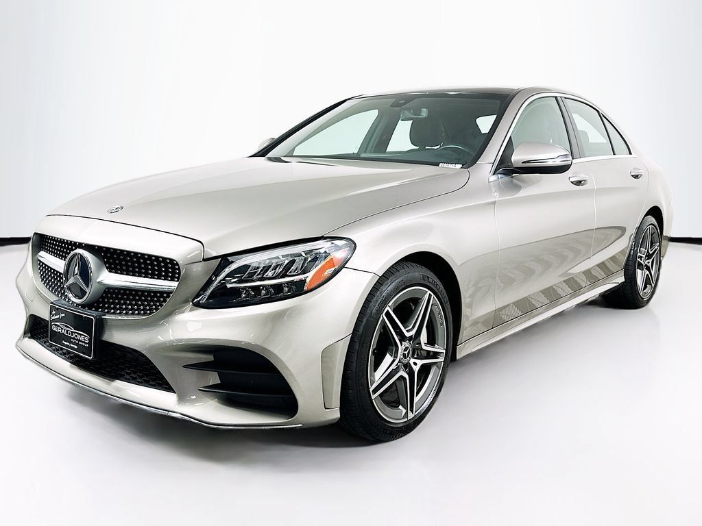 Used 2020 Mercedes-Benz C 300 4MATIC Sedan image 1
