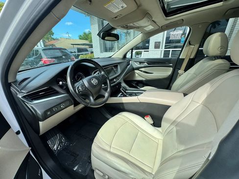 Used 2019 Buick Enclave Premium w/ Experience Buick Package FWD image 11