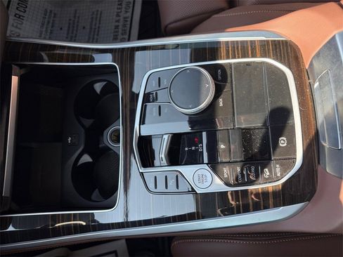 Used 2025 BMW X5 xDrive40i w/ Premium Package image 25