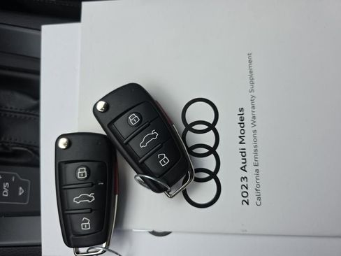 Used 2023 Audi Q3 2.0T Premium Plus w/ Premium Plus Package AWD/4WD image 8