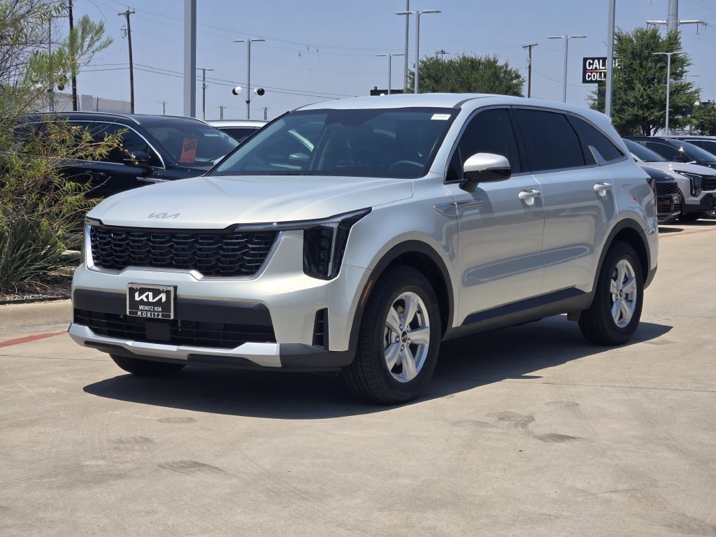 New 2026 Kia Sorento LX FWD image 2