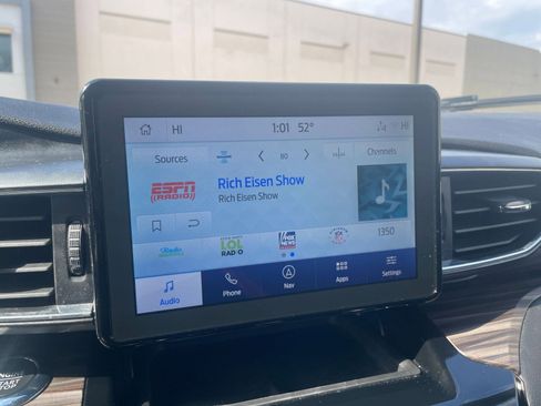 Used 2023 Ford Explorer Limited image 21