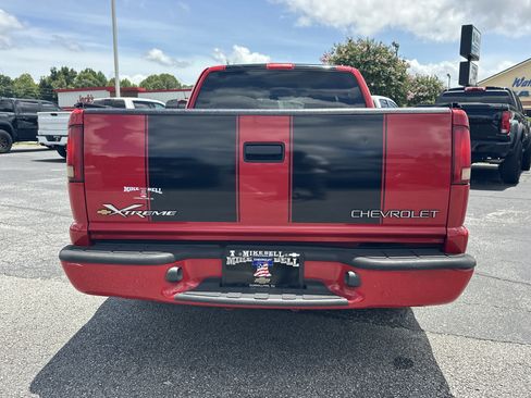 Used 2003 Chevrolet S10 Pickup LS w/ LS Preferred Equipment Group RWD image 6