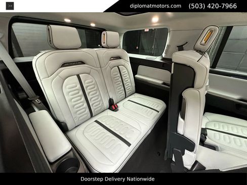 Used 2023 Rivian R1S Adventure image 23